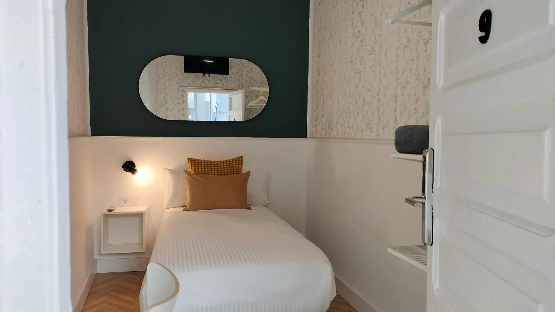 Couette-café Room27- City Center La Laguna